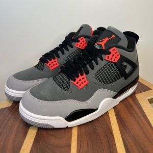Air Jordan 4 Retro